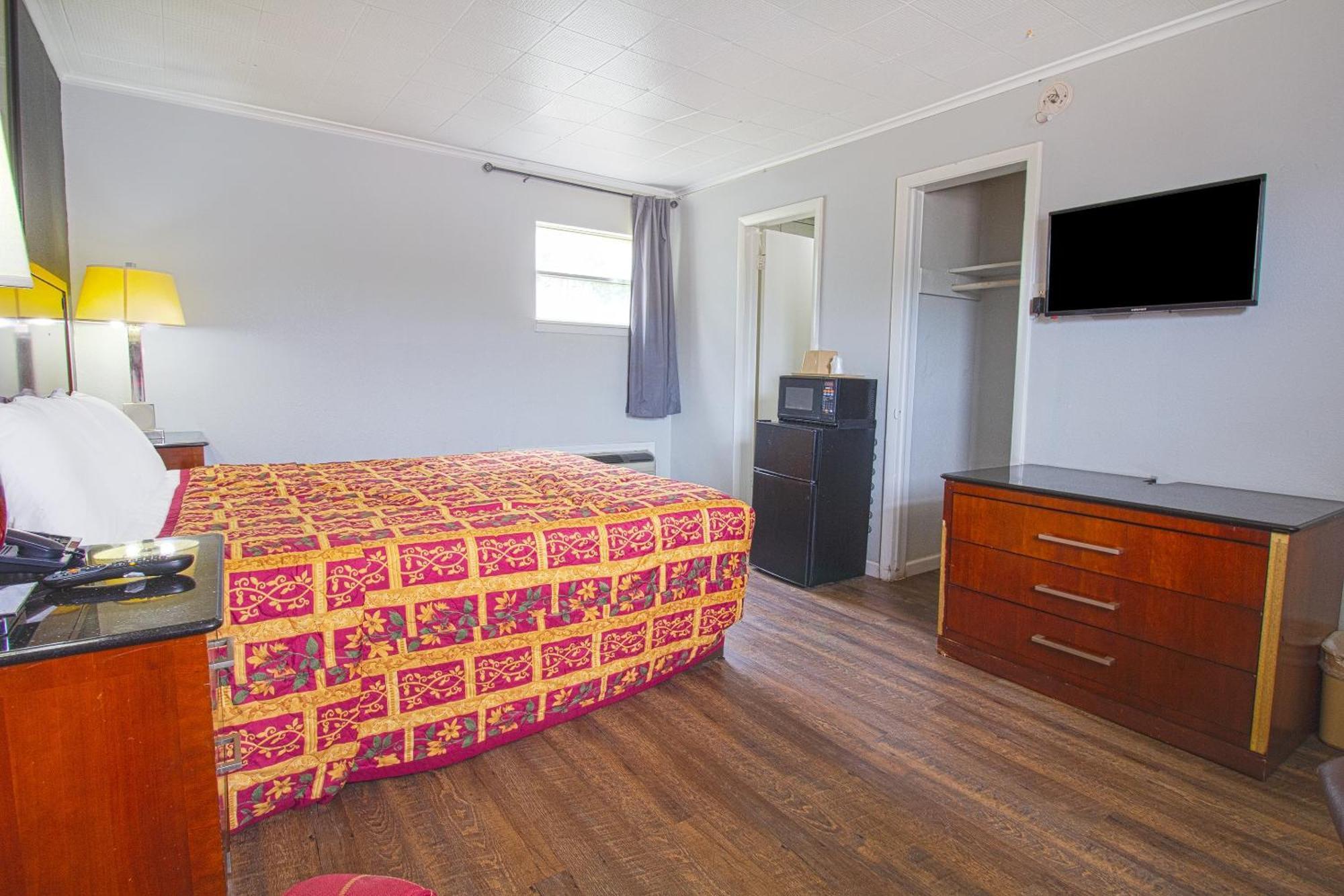 Oyo Hotel Mcalester Ok S Main St Ngoại thất bức ảnh
