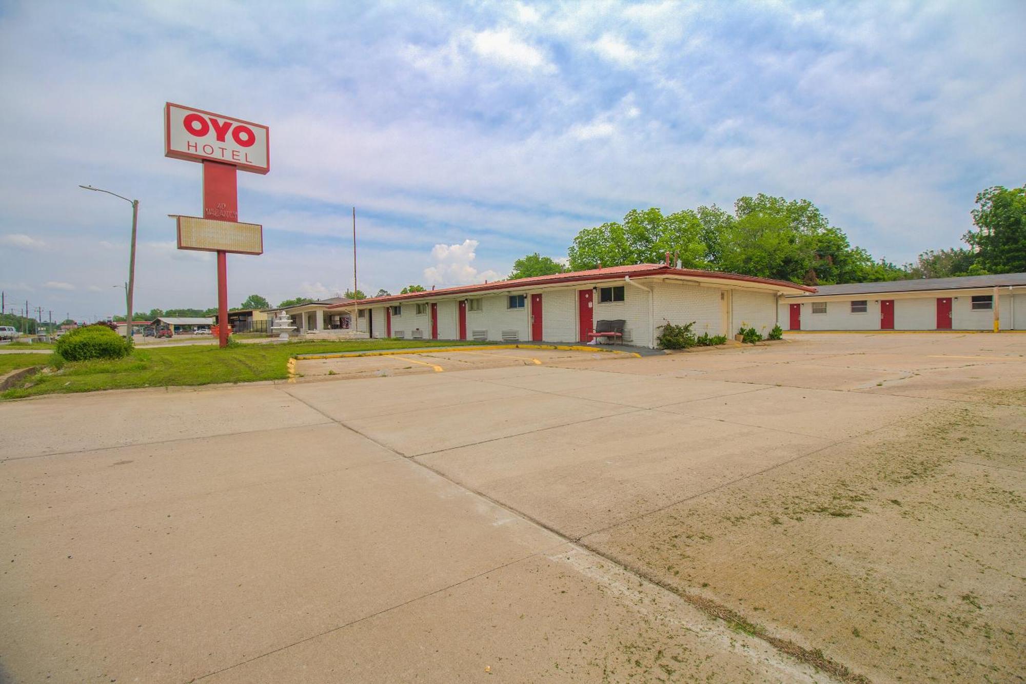 Oyo Hotel Mcalester Ok S Main St Ngoại thất bức ảnh
