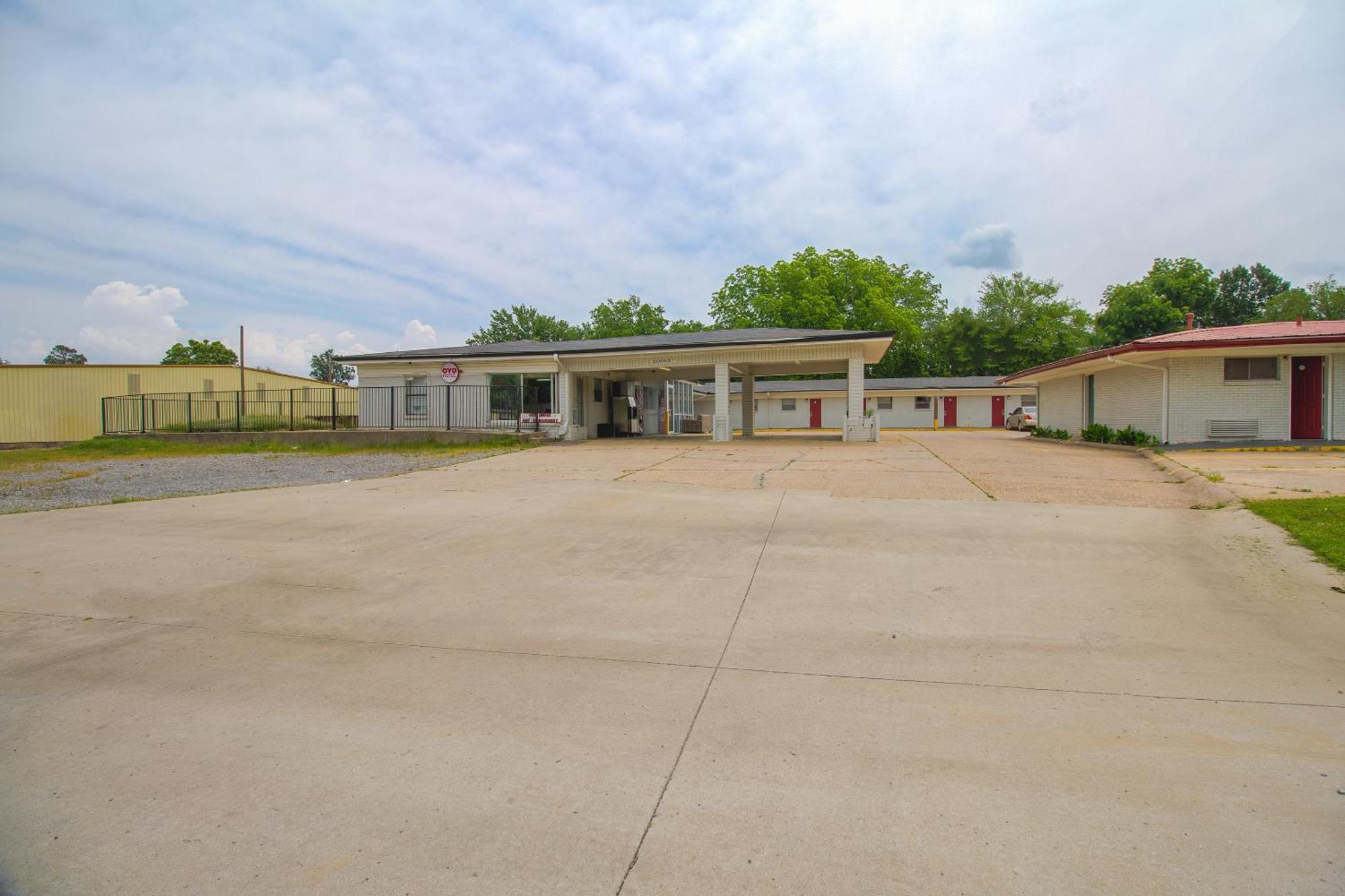 Oyo Hotel Mcalester Ok S Main St Ngoại thất bức ảnh