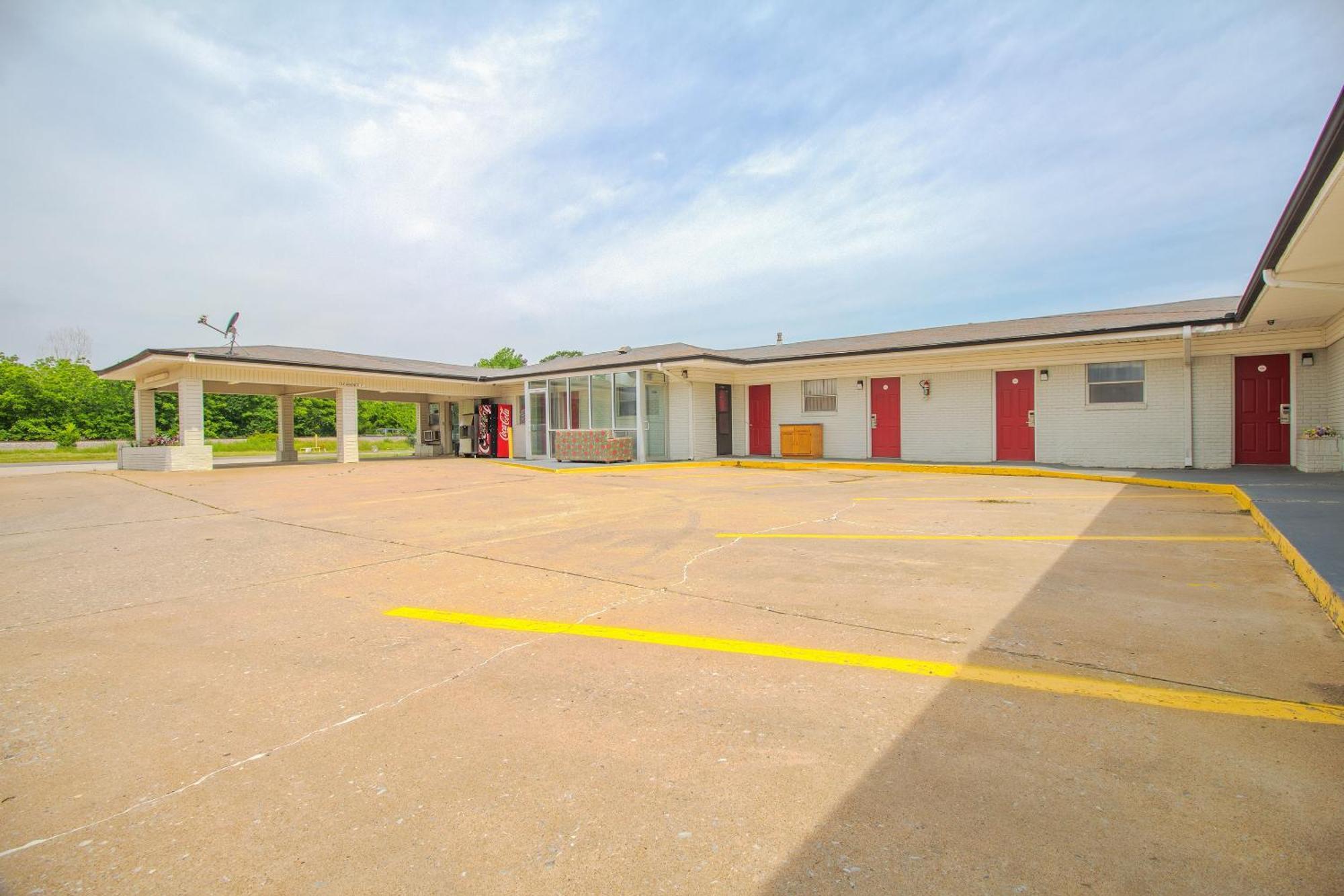 Oyo Hotel Mcalester Ok S Main St Ngoại thất bức ảnh